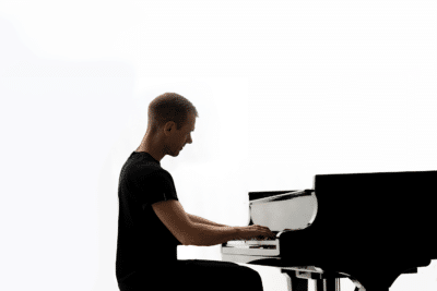 Armin van Buuren: piano